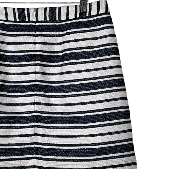 Banana Republic | Striped cotton blend blue/white a-line mini skirt size… - Picture 7 of 10